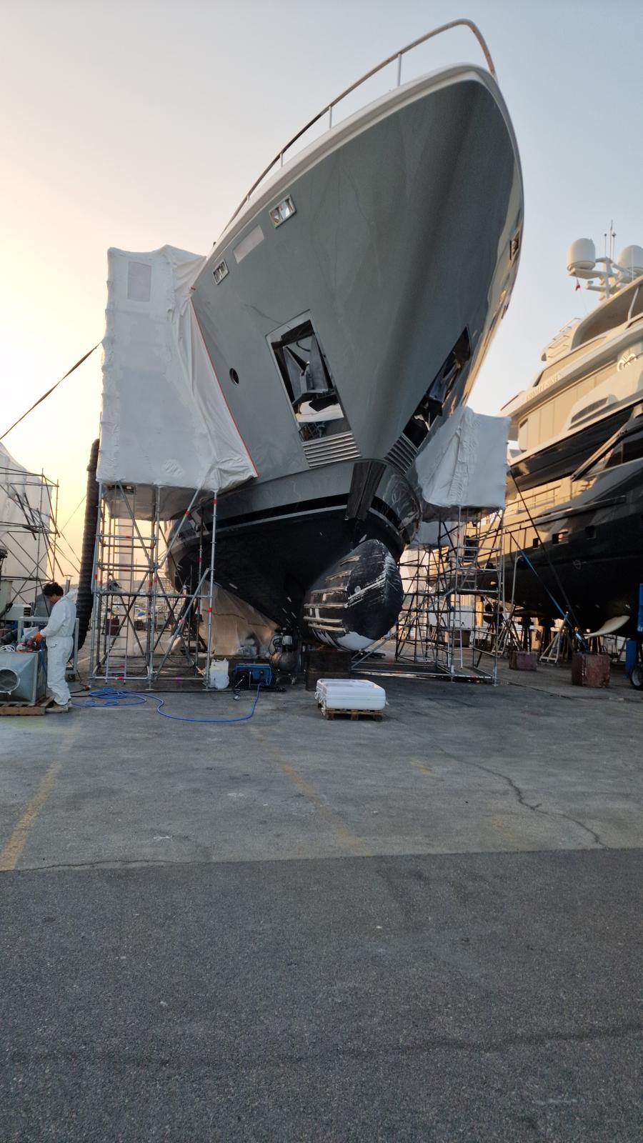 yacht rénové par mb yacht entreprise